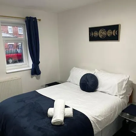 Salford Central 2-Bed - Near Uni & Mcr City Centre Manchester Exterior photo