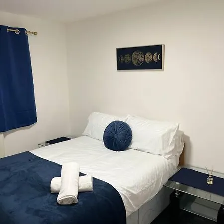 Salford Central 2-Bed - Near Uni & Mcr City Centre Manchester Exterior photo
