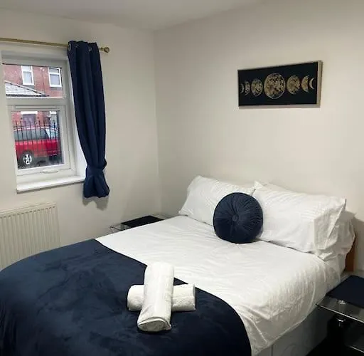Salford Central 2-Bed - Near Uni & Mcr City Centre