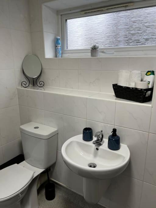 Salford 2-bed - Near Uni & Mcr Centre Holiday home *