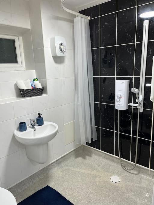 Holiday home Salford 2-bed - Near Uni & Mcr Centre Manchester