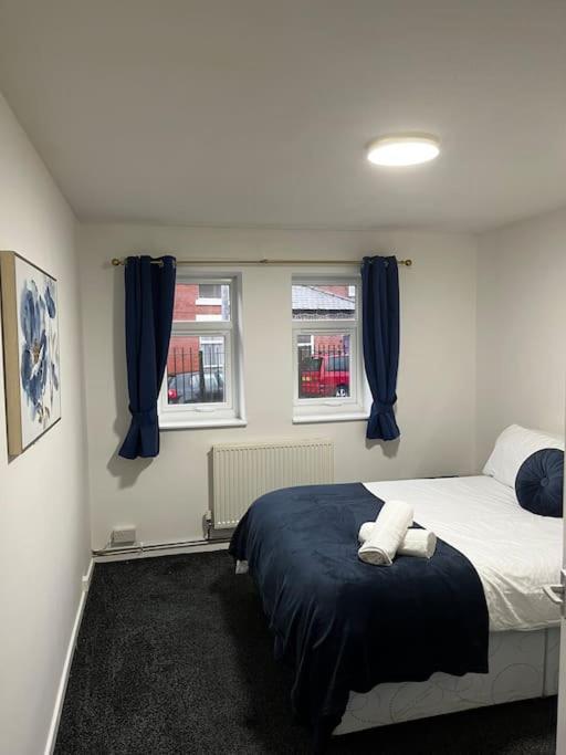 Salford 2-bed - Near Uni & Mcr Centre *