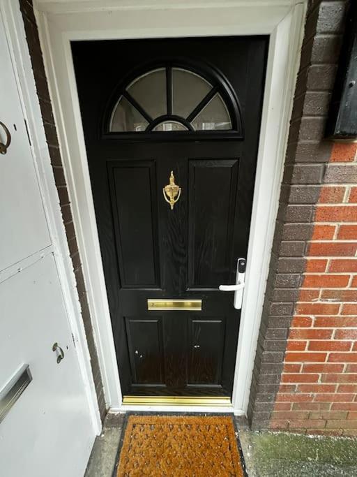 Salford 2-bed - Near Uni & Mcr Centre